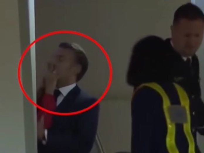 Presiden Macron bertengkar