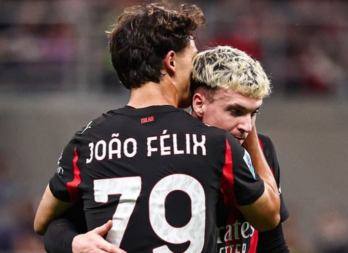 Skuad AC Milan selebrasi gol lawan Monza di Liga Italia