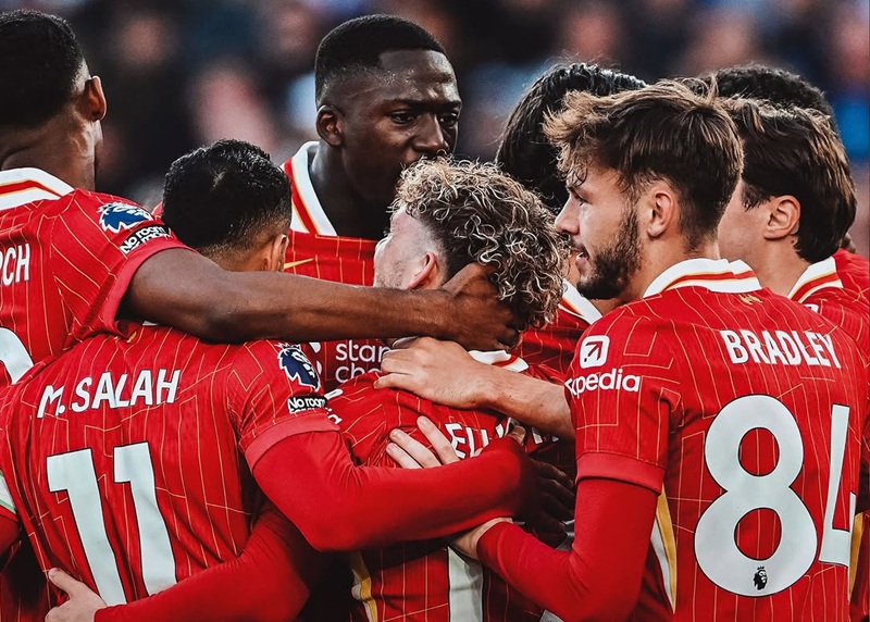 Skuad Liverpool saat selebrasi gol