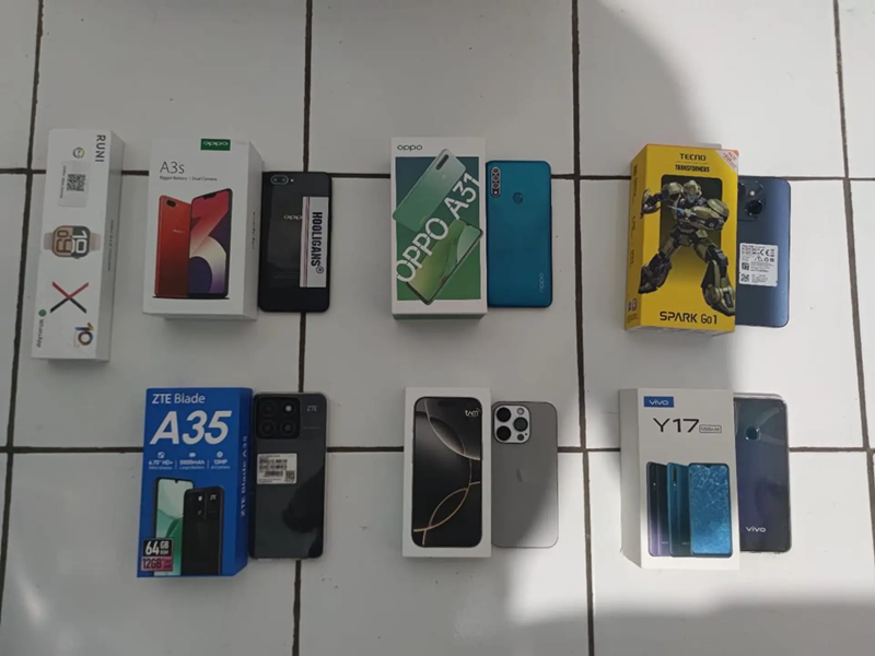 Barang Bukti HP yang Dicuri - Holopis