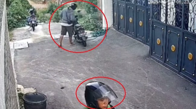 CCTV Pencurian Motor di Ulujami, Pesanggerahan Jaksel
