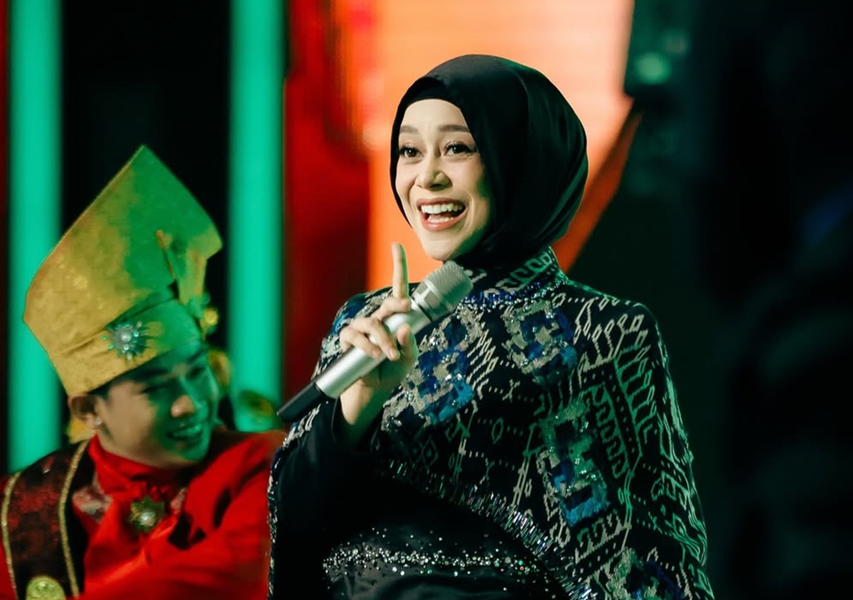 Lesti Kejora Holopis