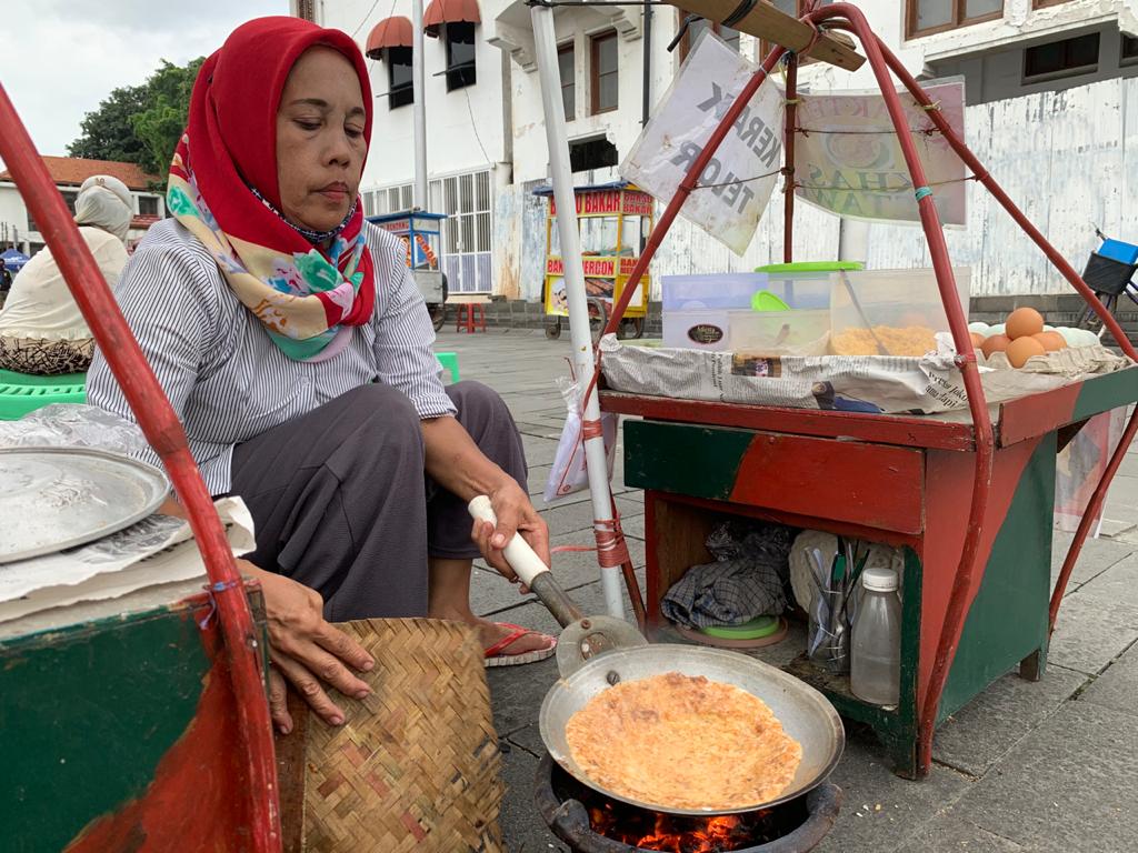 Pedagang Kerak Telor