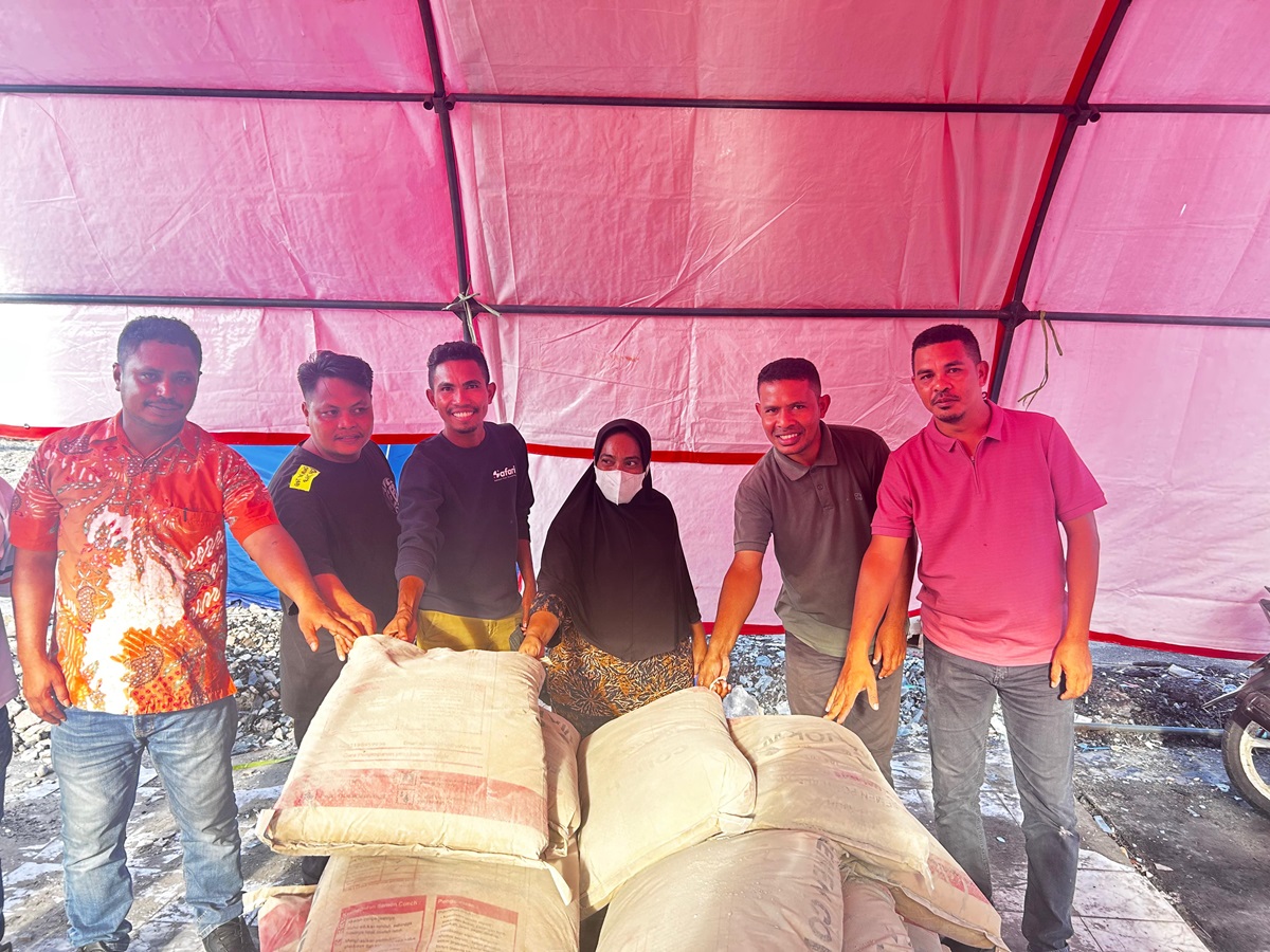 Bantuan Fadli Rumakefing