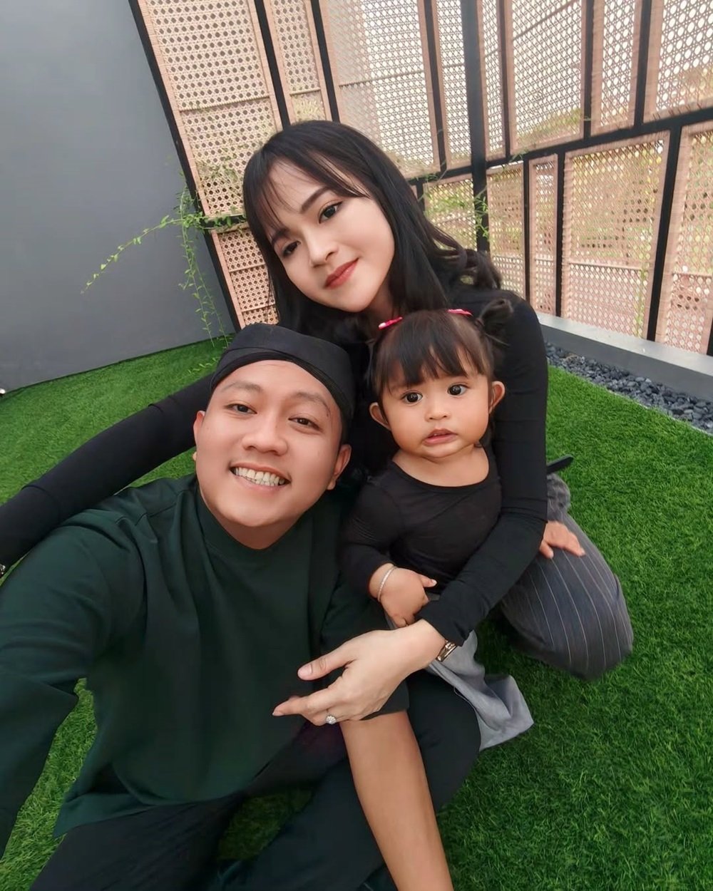 Denny Caknan dan Anak Istri