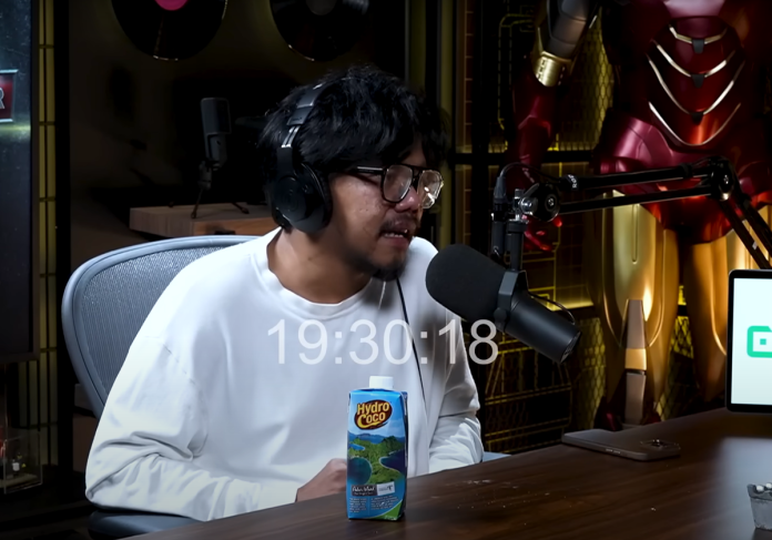 Ferry Irwandi di Podcast Close The Door