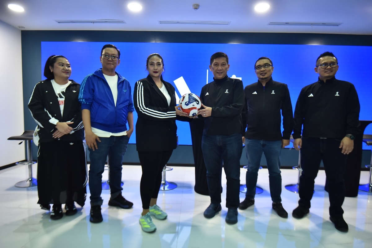 I League kerja sama dengan Adidas
