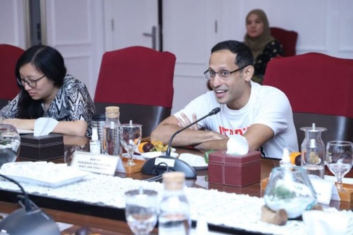 Jurist Tan dan Nadiem Makarim