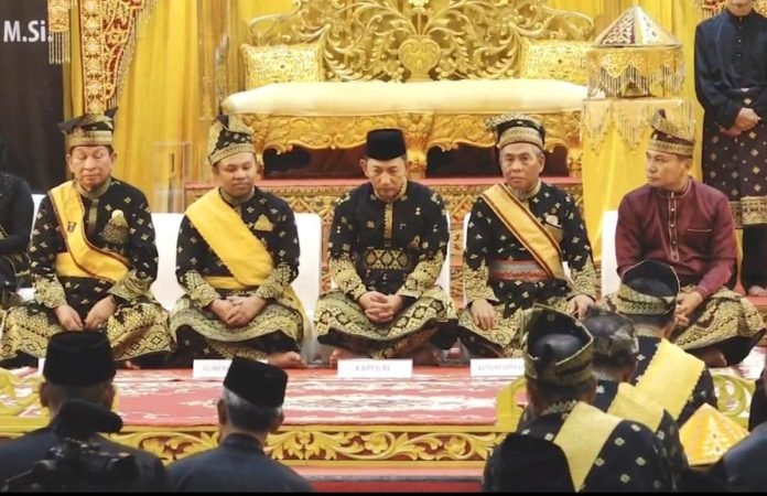 Kapolri dapat Gelar Kehormatan di Pekanbaru