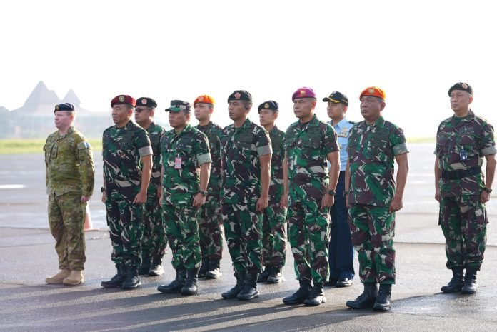Latihan Bersama TNI dan ADF Latihan Bersama TNI dan ADF