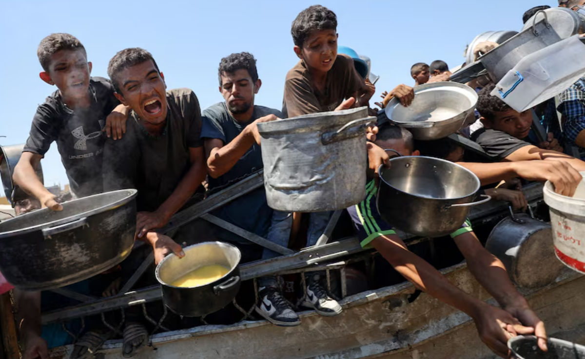 Masyarakat Palestina kelaparan