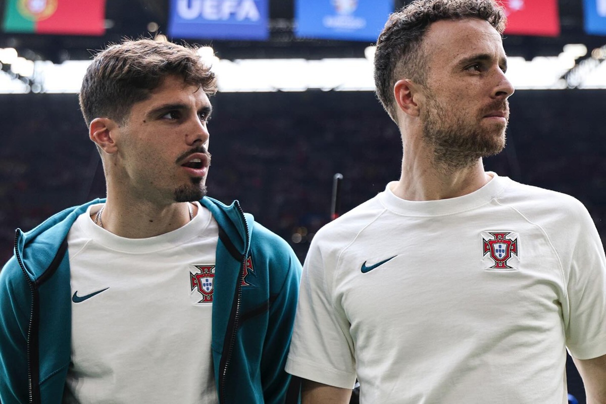 Pedro Neto dan Diogo Jota