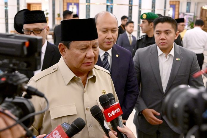 Presiden Prabowo Subianto usai melakukan pertemuan dengan Putra Mahkota sekaligus Perdana Menteri Arab Saudi, Mohammed bin Salman Al Saud Presiden Prabowo Subianto usai melakukan pertemuan dengan Putra Mahkota sekaligus Perdana Menteri Arab Saudi, Mohammed bin Salman Al Saud