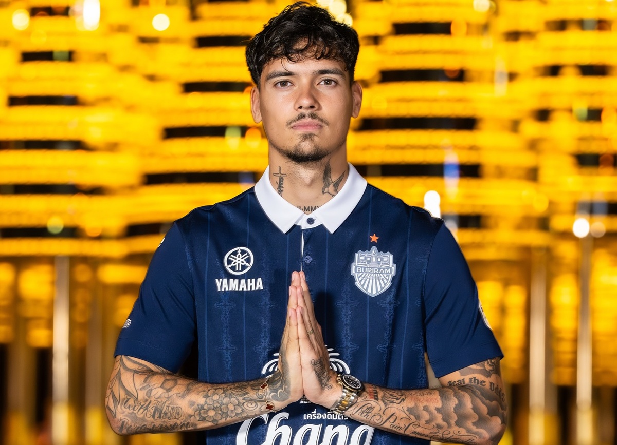 Shayne Pattynama gabung Buriram United