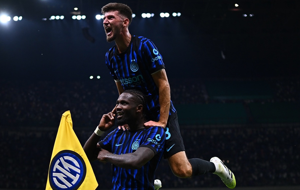 Skuad Inter Milan selebrasi gol lawan Torino