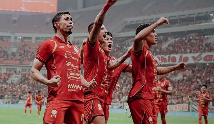 Skuad Persija Jakarta saat selebrasi gol