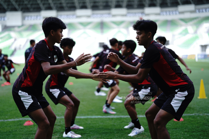 Timnas U-17 Indonesia saat latihan