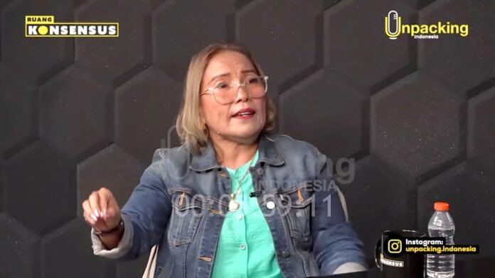 Aktivis Jokowi lovers Mulahati Simarmata dalam podcast YouTube