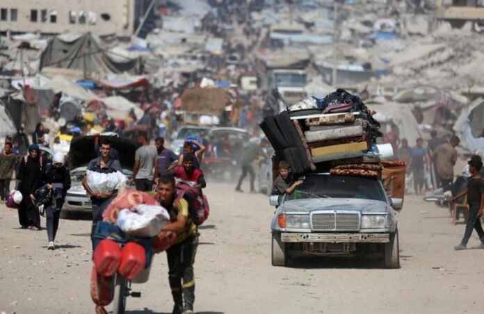 Masyarakat Palestina melarikan diri