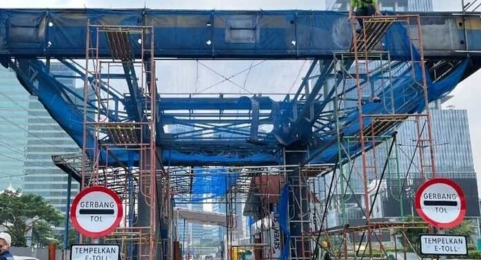 perbaikan gerbang tol dalam kota
