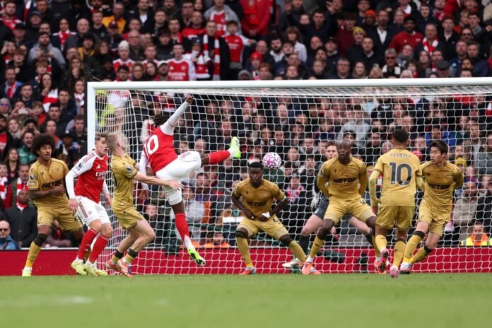 Eberechi Eze cetak gol bersama Arsenal melawan Crystal Palace di Liga Inggris
