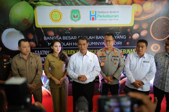 Mentan Andi Amran dan Gubernur Maluku Utara Sherly Tjoanda