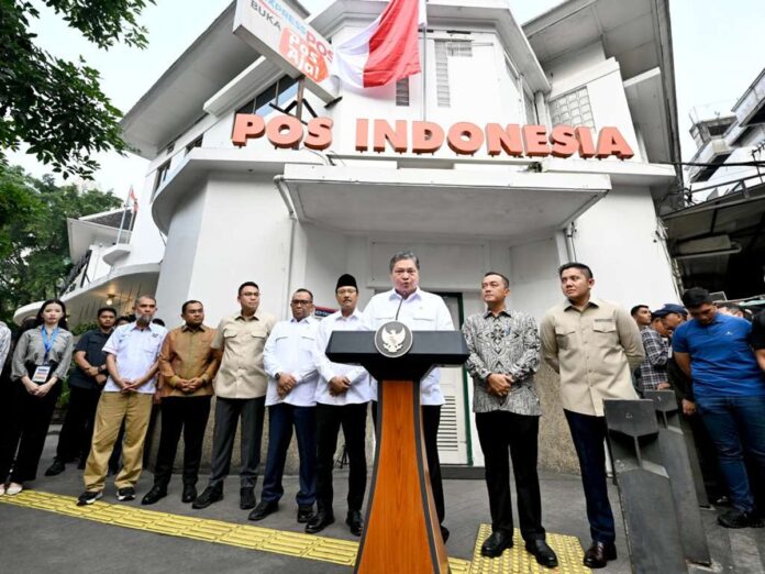 Menteri Koordinator Bidang Perekonomian Airlangga Hartarto saat memberikan keterangan