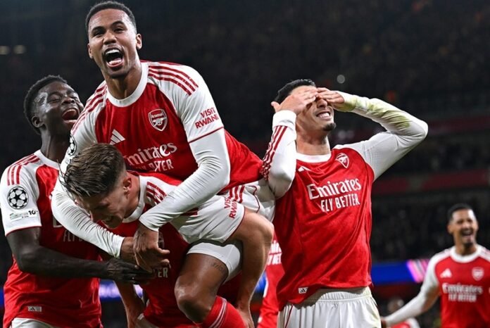 Skuad Arsenal saat selebrasi gol