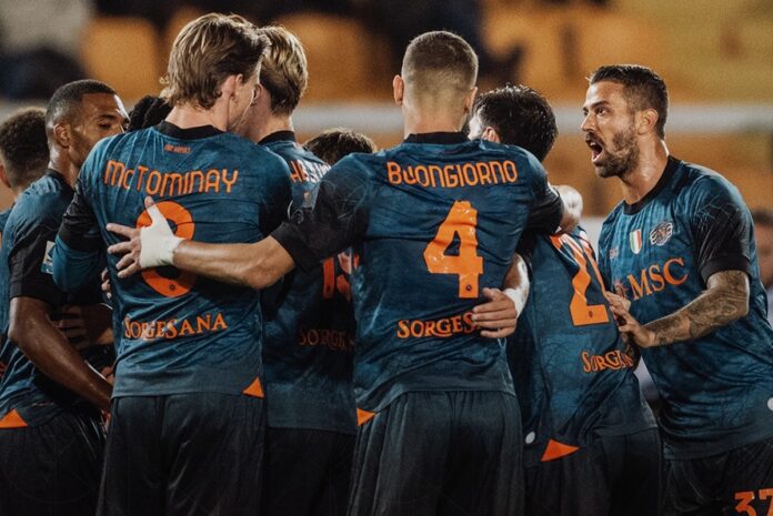 Skuad Napoli selebrasi gol lawan Lecce di lanjutan Liga Italia