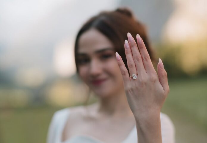 Cincin Syifa Hadju