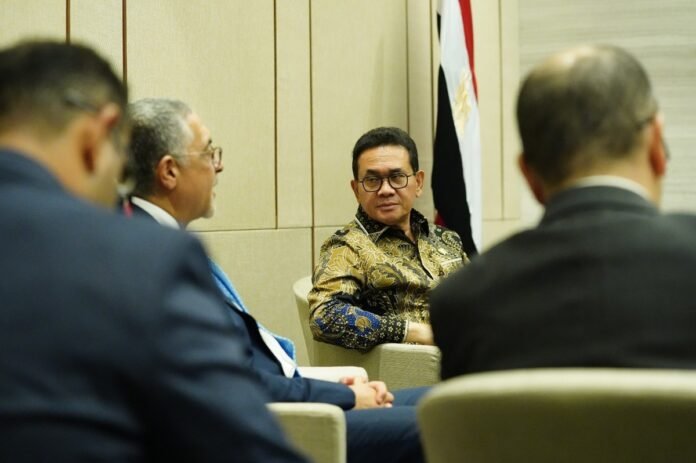 mendag busan bertemu presiden otoritas umum untuk investasi dan kawasan bebas republik arab mesir hossam heiba di sela rangkaian trade expo indonesia (tei) 2025