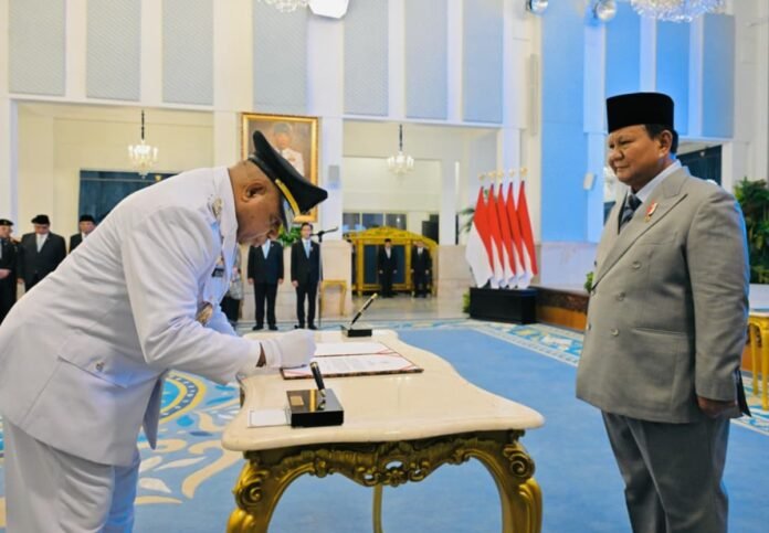 pelantikan gubernur papua