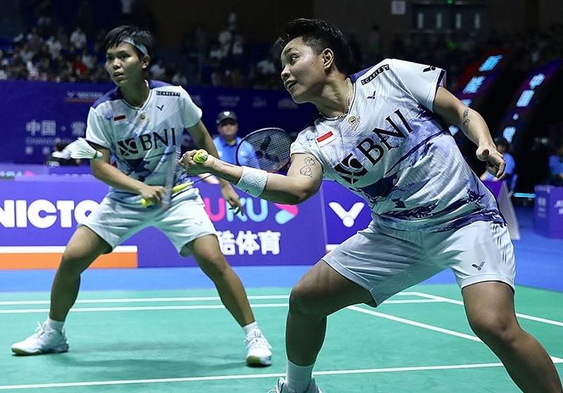 Apri-Fadia, ganda putri badminton Indonesia - Holopis