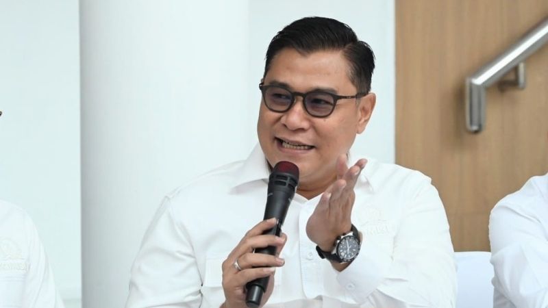 Danang Wicaksana Sulistya (DWS) - Holopis