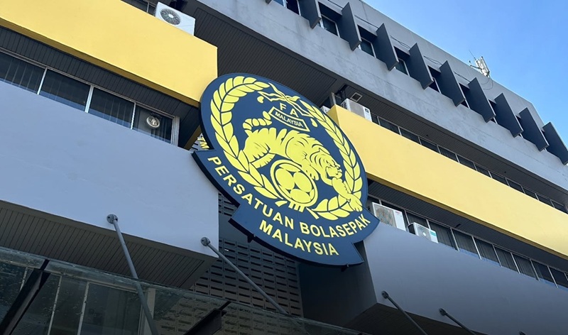 Federasi Sepakbola Malaysia atau FAM - Holopis