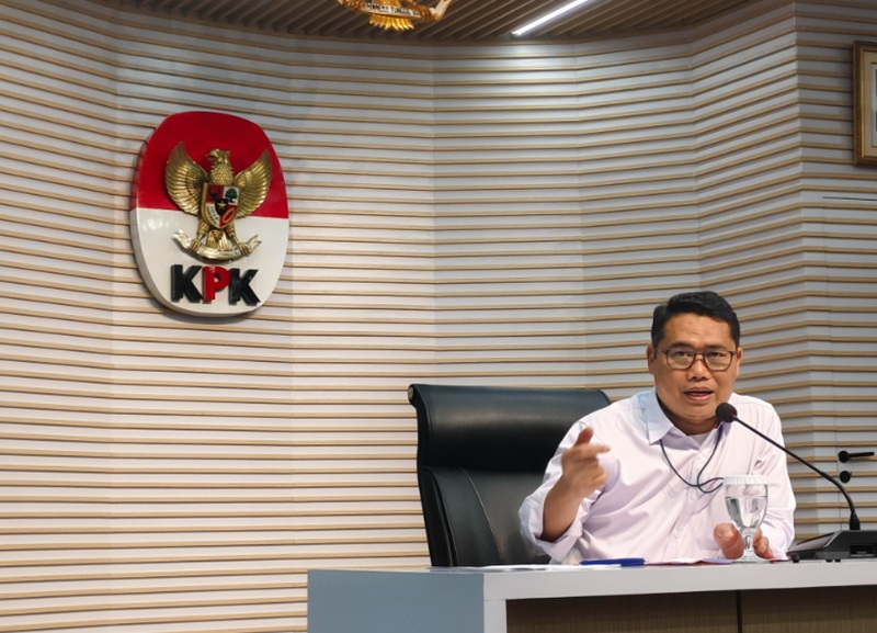 KPK Asep -Holopis
