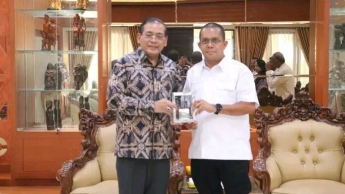 Komisi Informasi Pusat NTT - Holopis