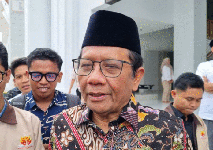 Mahfud MD di Univesitas Airlangga Surabaya