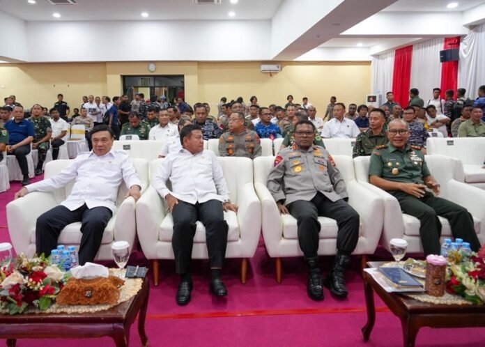 Menko Polkam dan Kepal BIN di Papua - Holopis