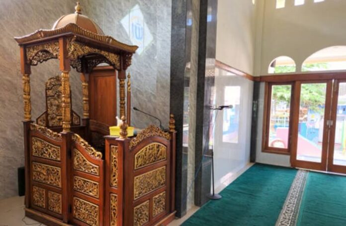 Mimbar Khotbah (1)