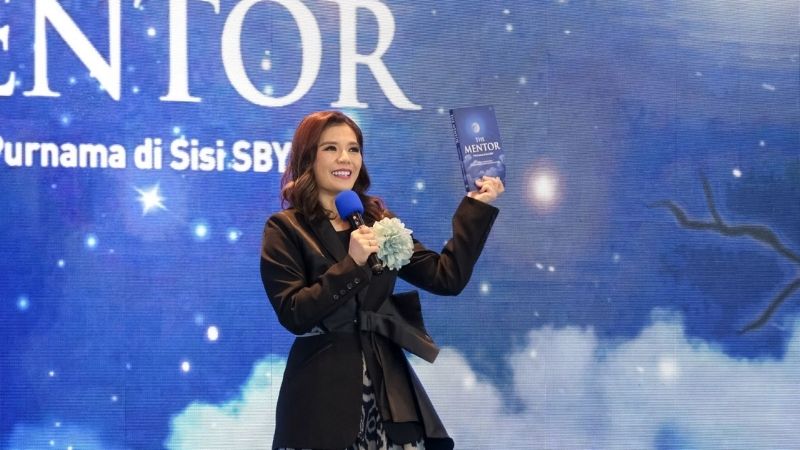 Peluncuran Buku The Mentor - Holopis
