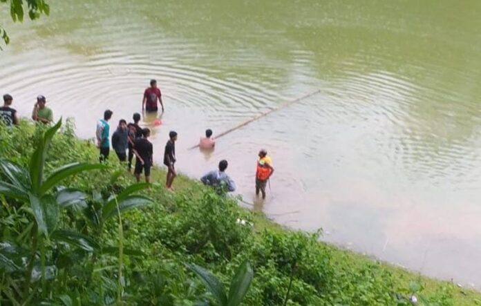 Perairan Embung Duwetsewu - Holopis