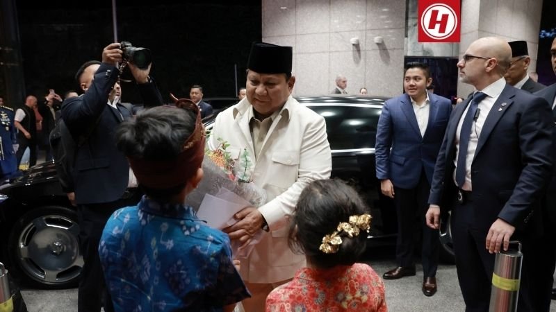 Prabowo Tiba di Australia - Holopis (2) Prabowo Tiba di Australia - Holopis (2)