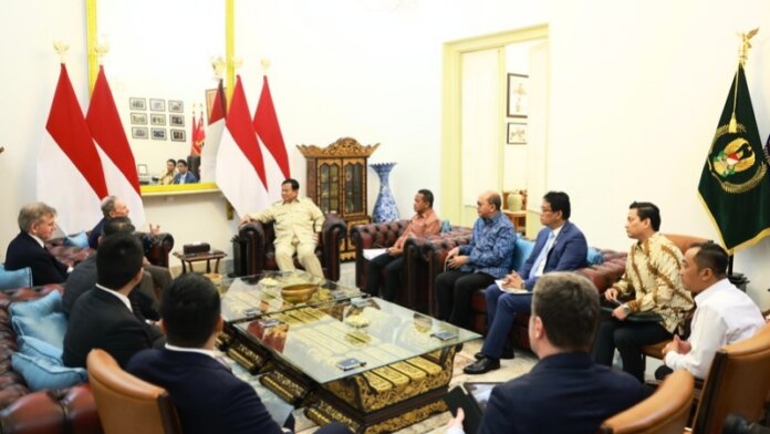 Prabowo dan Michael Bloomberg - Holopis