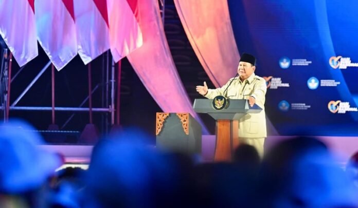 Presiden Prabowo Subianto saat berpidato dalam acara Hari Guru Nasional 2025 - Holopis