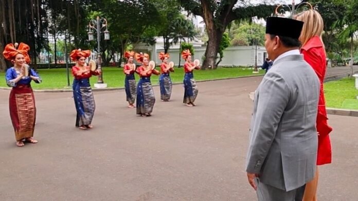 Ratu Maxima di Istana Merdeka Temui Prabowo - Holopis (1)