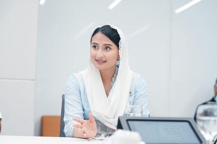 Wamendag Roro saat berkunjung ke Apple Developer Academy di Kecamatan Kuta, Kabupaten Badung, Bali - Holopis