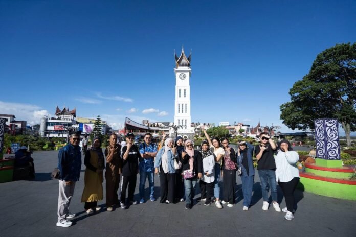 Wonderful Indonesia Journey Sumbar - Holopis