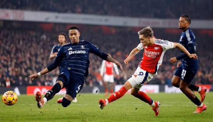 Aston Villa vs Arsenal di Liga Inggris - Holopis