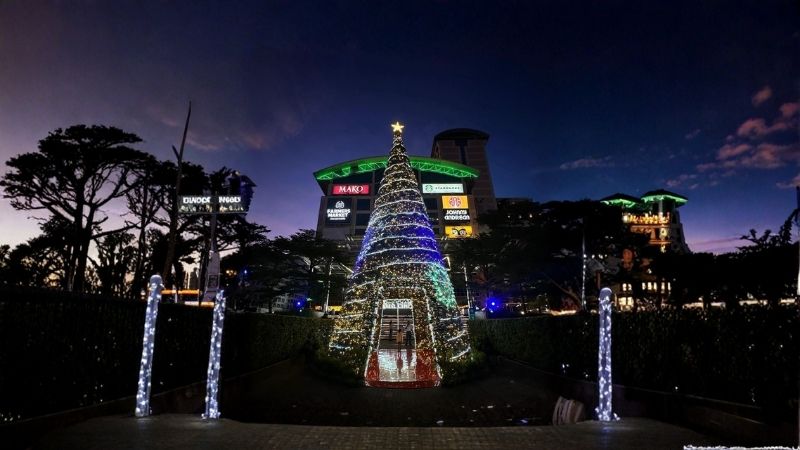 Christmas Aurora Mal Ciputra Jakarta, Rasakan Musim Dingin Tanpa ke Luar Negeri 2 Christmas Aurora Mal Ciputra Jakarta - Holopis (1)